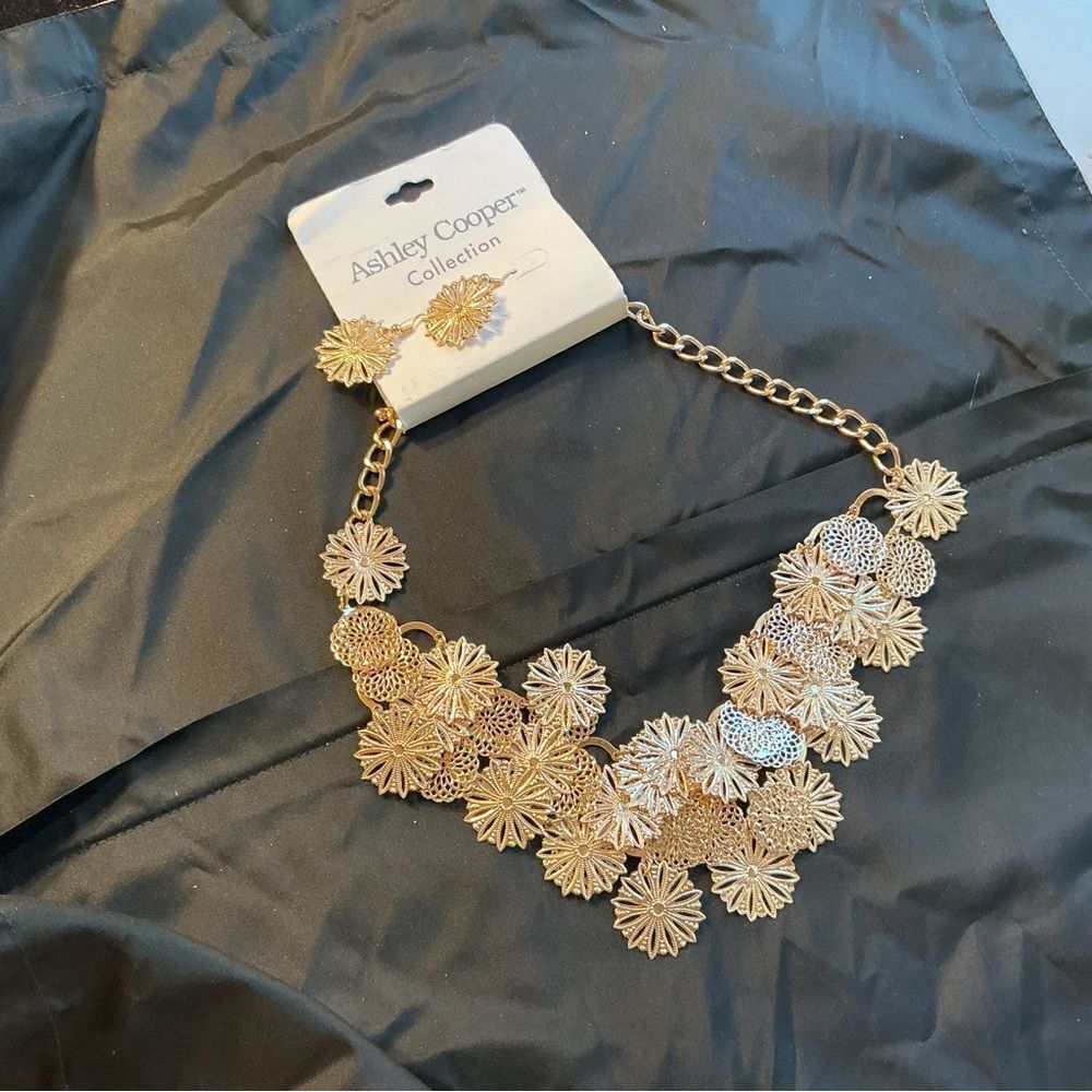 Ashley Cooper Gold Floral Necklace & Earrings Set